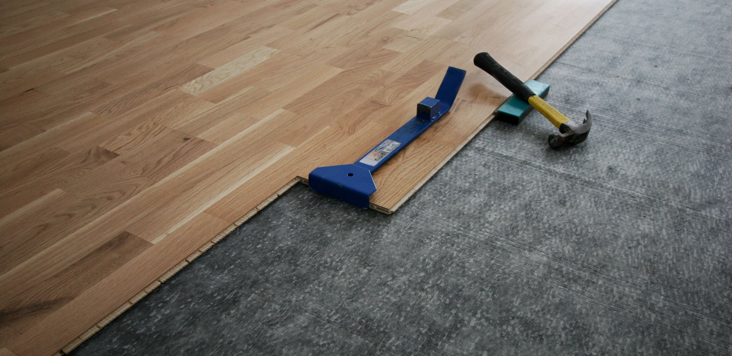 wize-buys-laminate-selecting